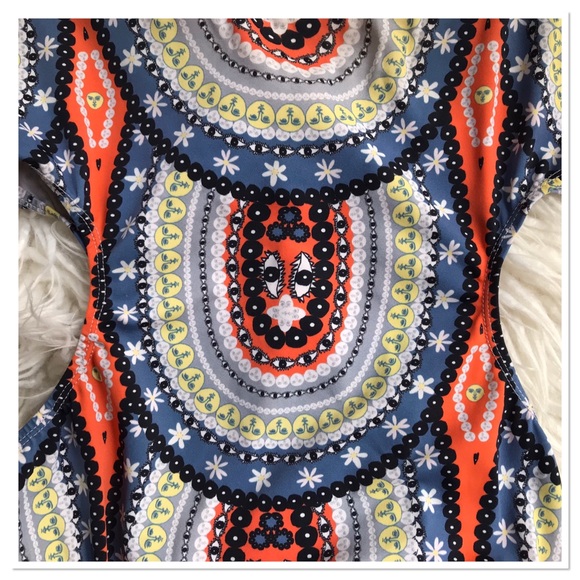 Your Eyes Lie One Piece Cut Out Side Swimsuit Celestial Boho Print Blue Size 8 - Picture 4 of 7